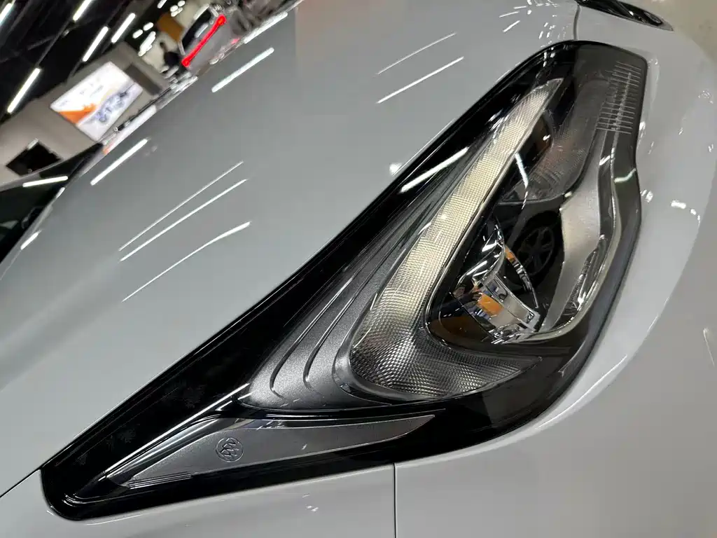 Buick Envision Plus — миниатюра 15