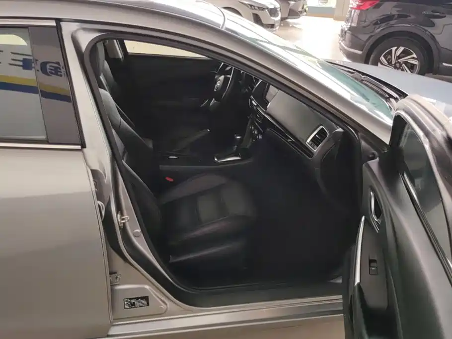Mazda Atenza — миниатюра 8