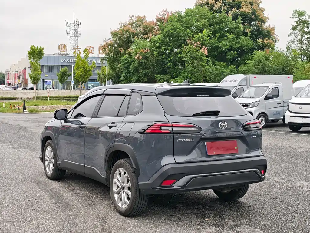 Toyota Frontlander — миниатюра 6