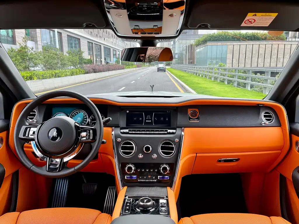 ROLLS-ROYCE CULLINAN