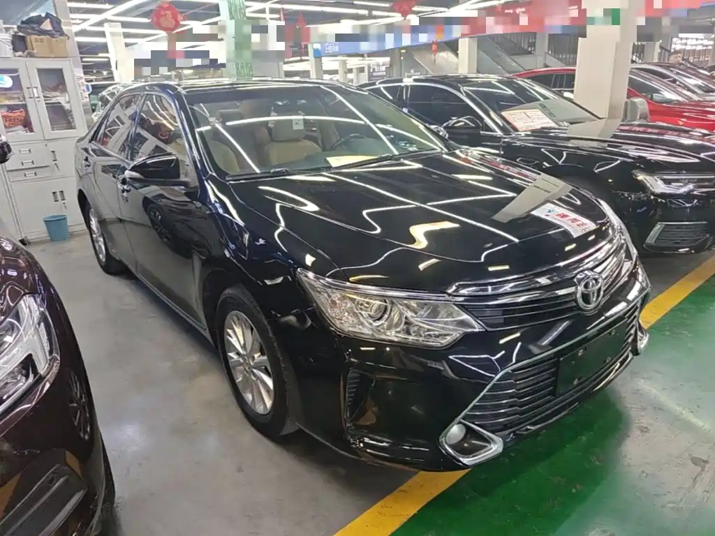 Toyota Camry — миниатюра 4