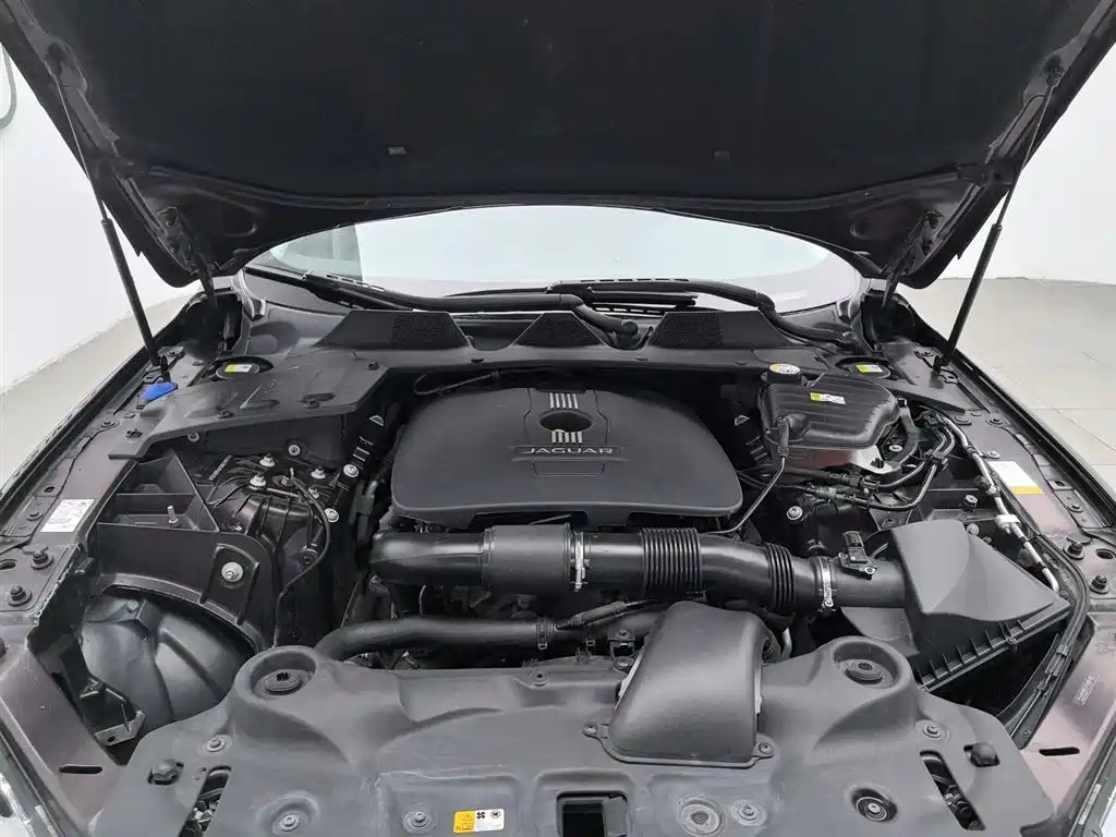 Jaguar XJ 2016 XJL 2.0T Elegant
