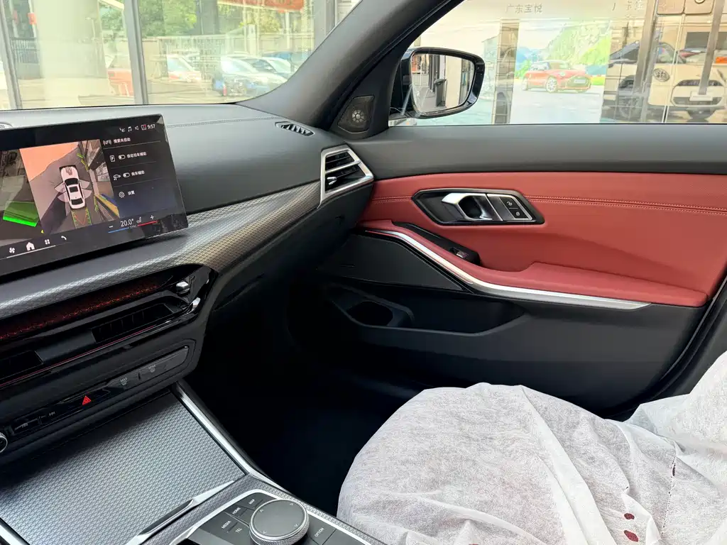 BMW 3 Series — миниатюра 17