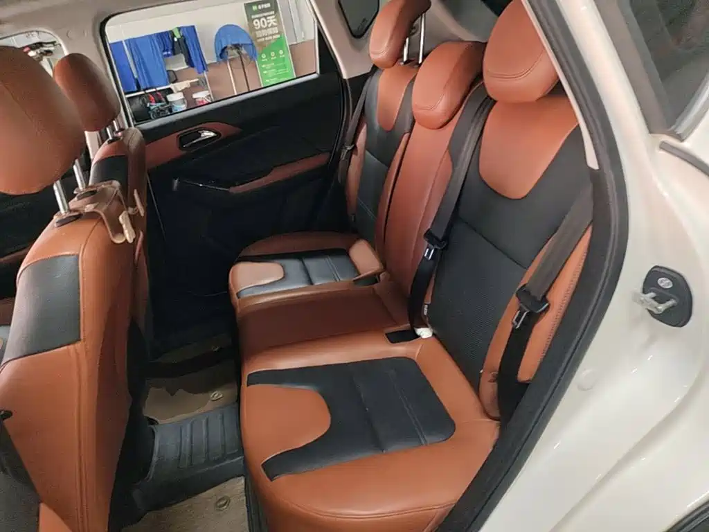 BAIC Senova X35 — миниатюра 17