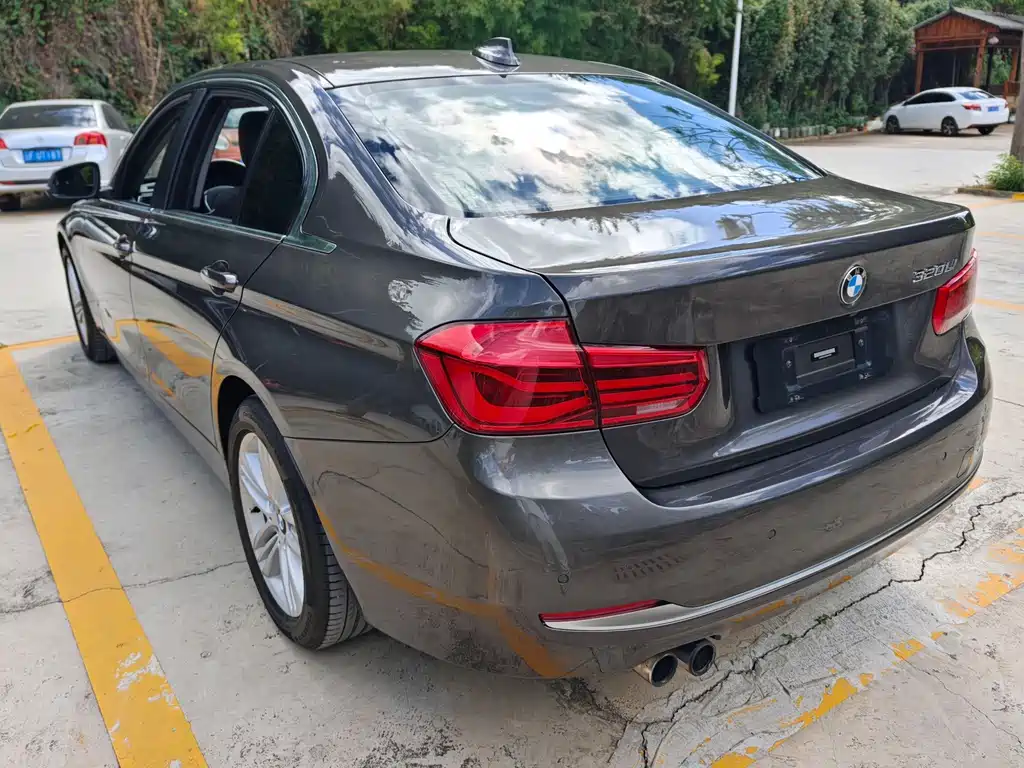 BMW 3 Series — миниатюра 7