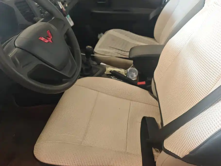 Wuling Rongguang V — миниатюра 9
