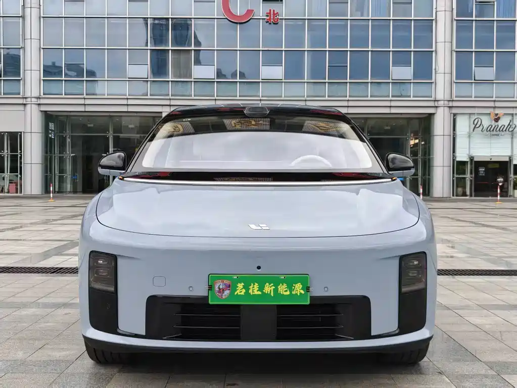 Li Auto Идеальный I8 — миниатюра 2