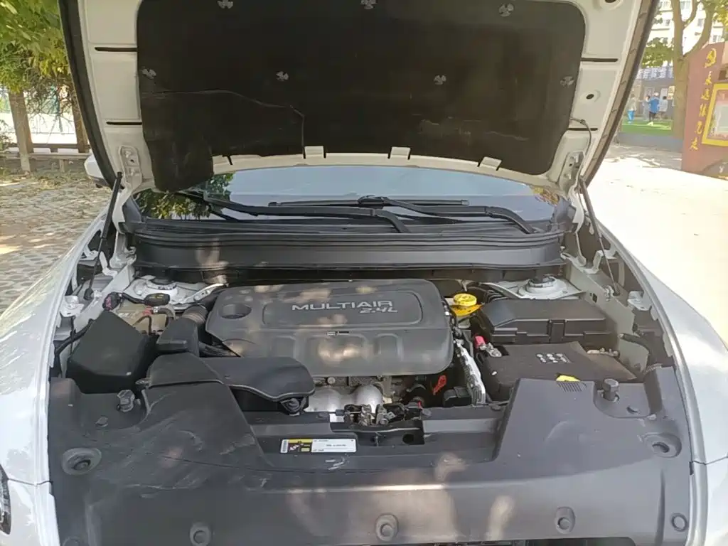 Jeep Cherokee (Import) — миниатюра 20