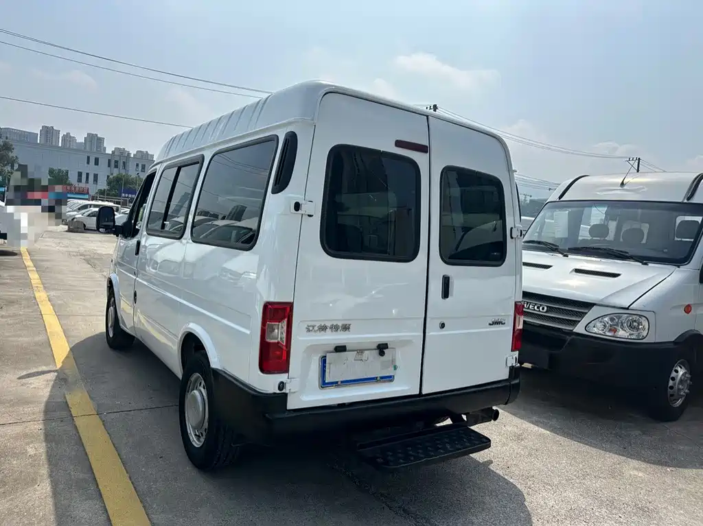 JMC Tesla — миниатюра 4