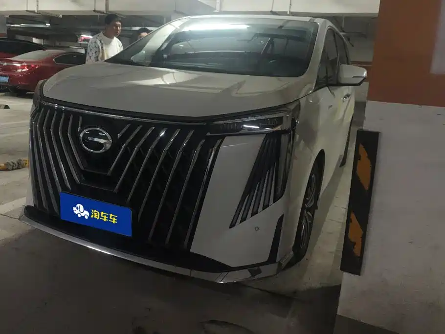 GAC Trumpchi M8