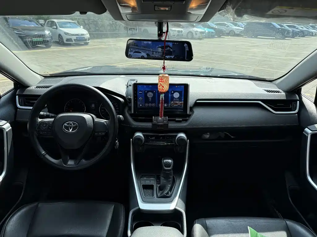 Toyota Wildlander — миниатюра 8
