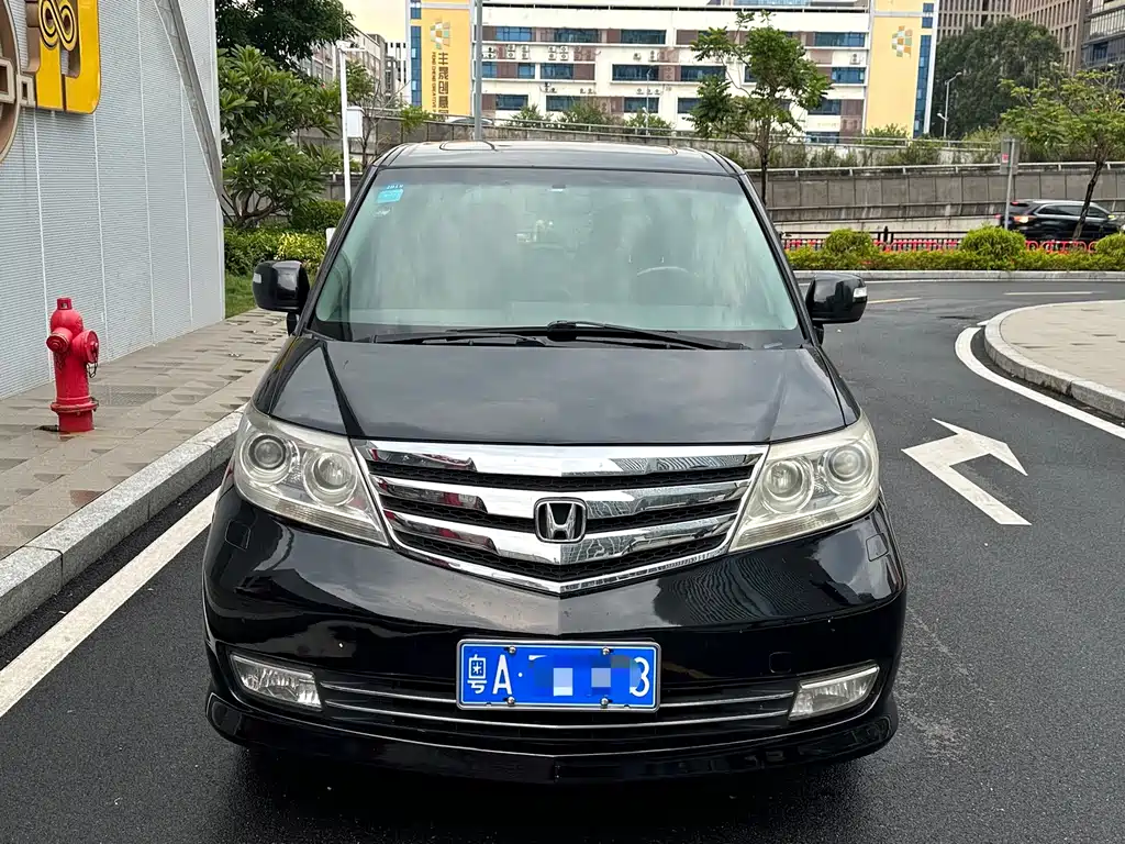 Honda Elysion — миниатюра 2
