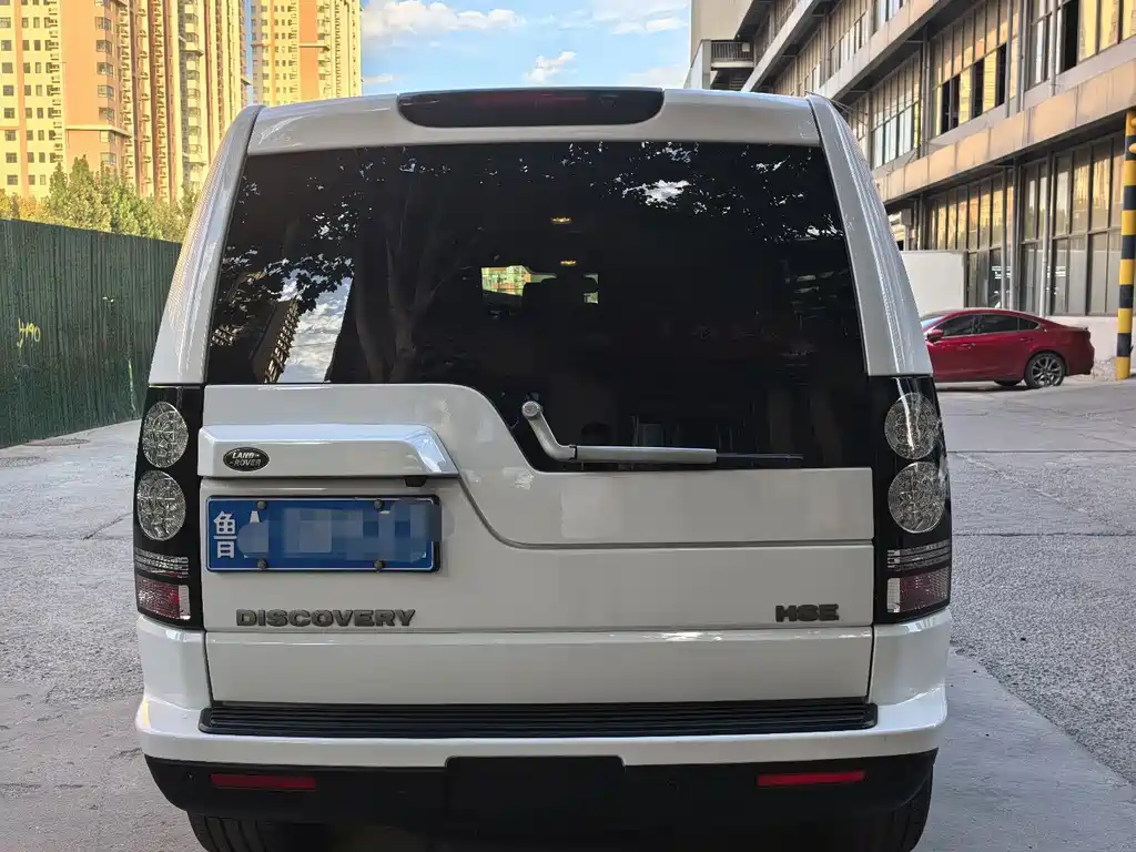 Land Rover Discovery — миниатюра 6
