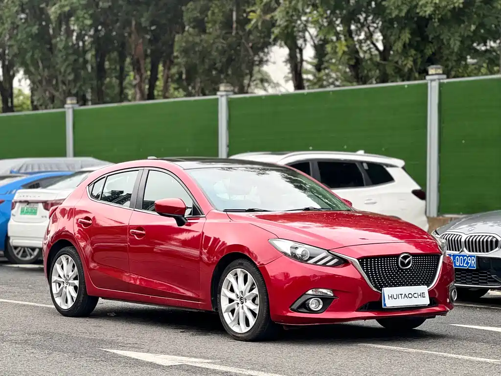 Mazda Mazda3 3 2016 2.0L AT Flagship