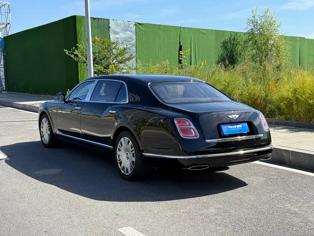 Bentley Mulsanne — миниатюра 4