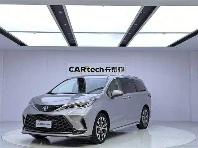 TOYOTA GREVIA 2024