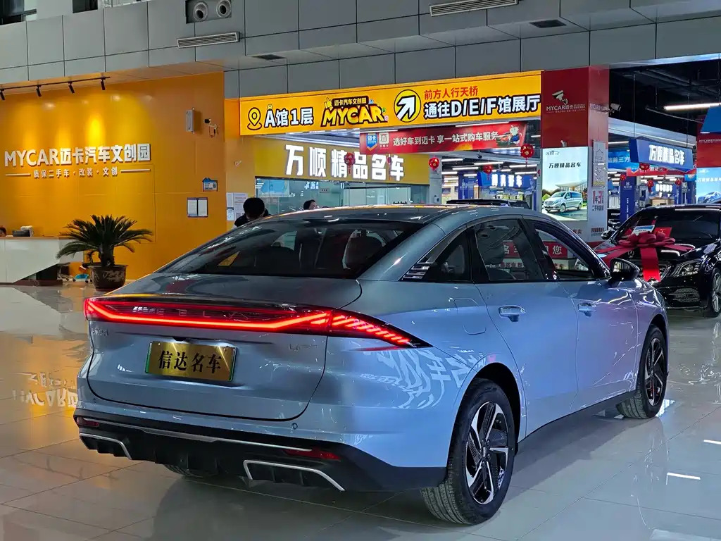 GEELY GALAXY GALAXY L6