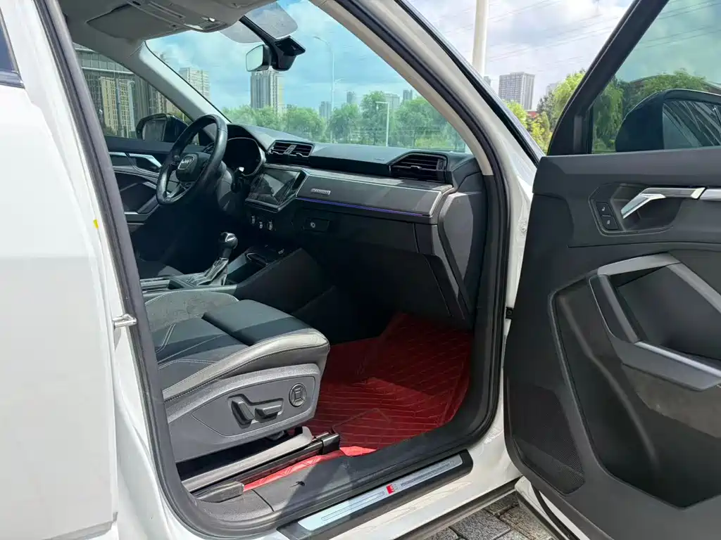 Audi Q3 Sportback — миниатюра 6