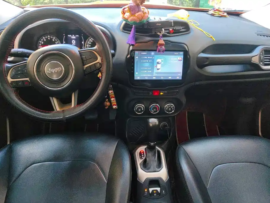 Jeep Renegade — миниатюра 12