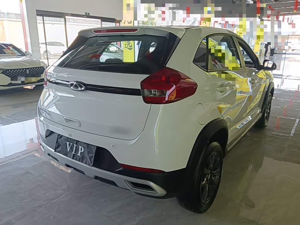 CHERY Tiggo 3x 1.5 л 2024 г. Белый, пробег 8900 км