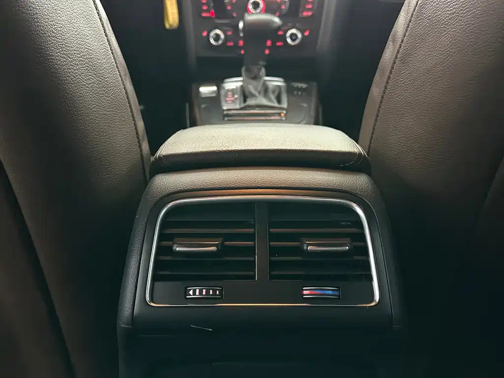 Audi A4L 2015 35 TFSI AT Comfort