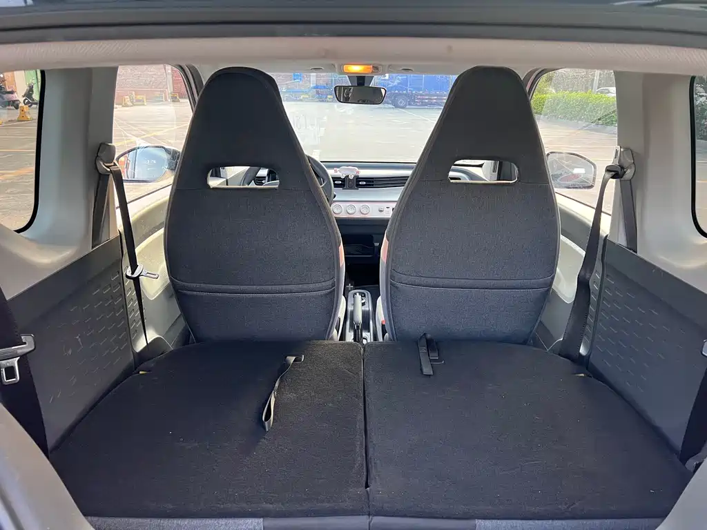 Wuling MINIEV — миниатюра 9