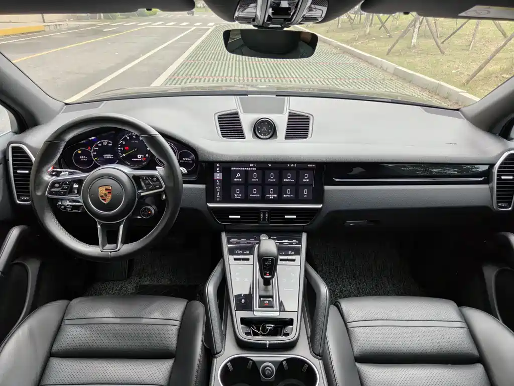 PORSCHE CAYENNE NEW ENERGY