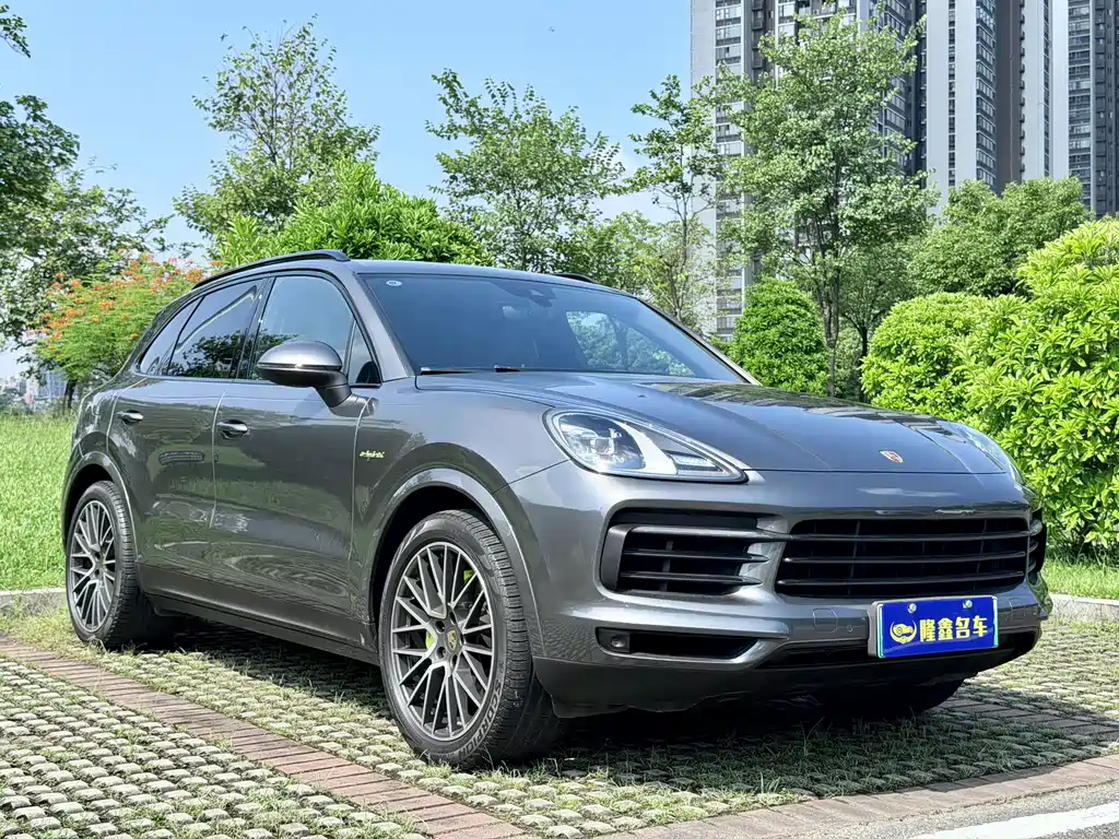 Porsche Cayenne Hybrid — миниатюра 3