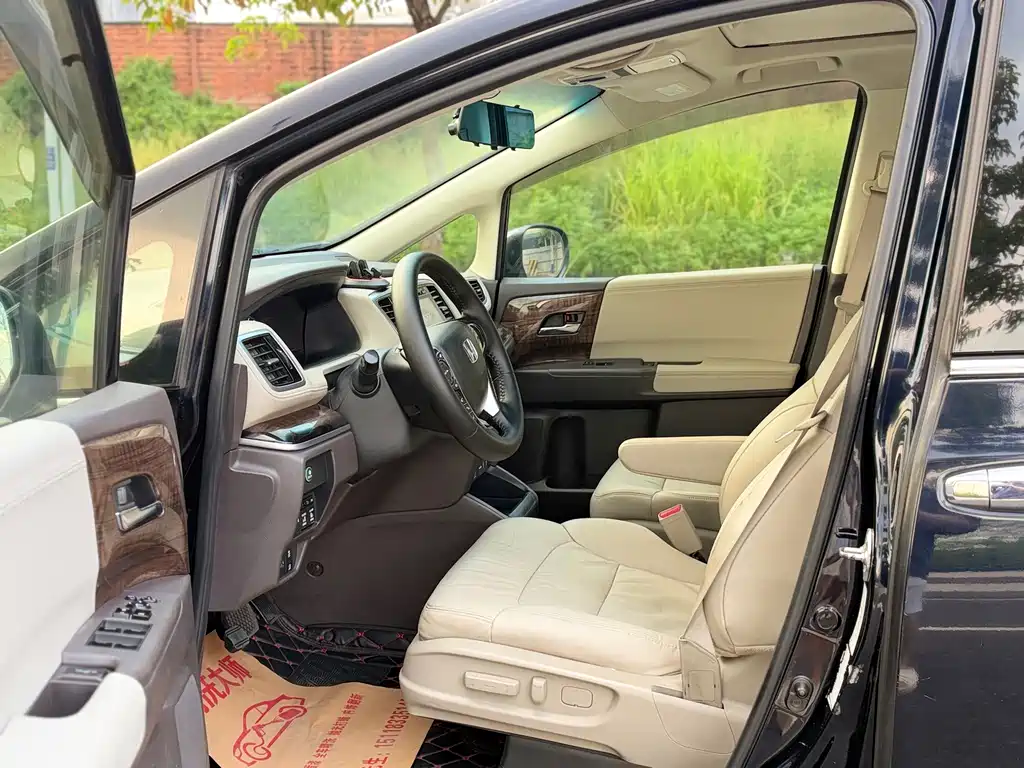 Honda Odyssey — миниатюра 8