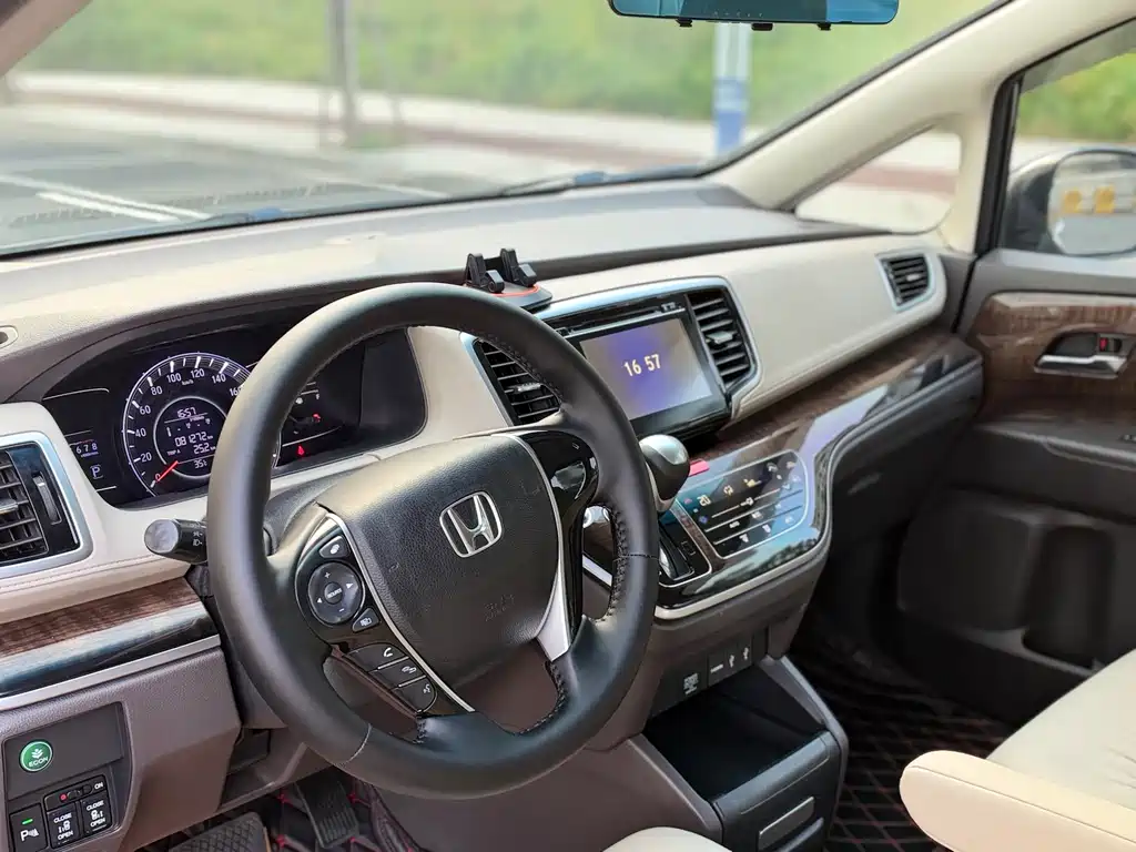 Honda Odyssey — миниатюра 9