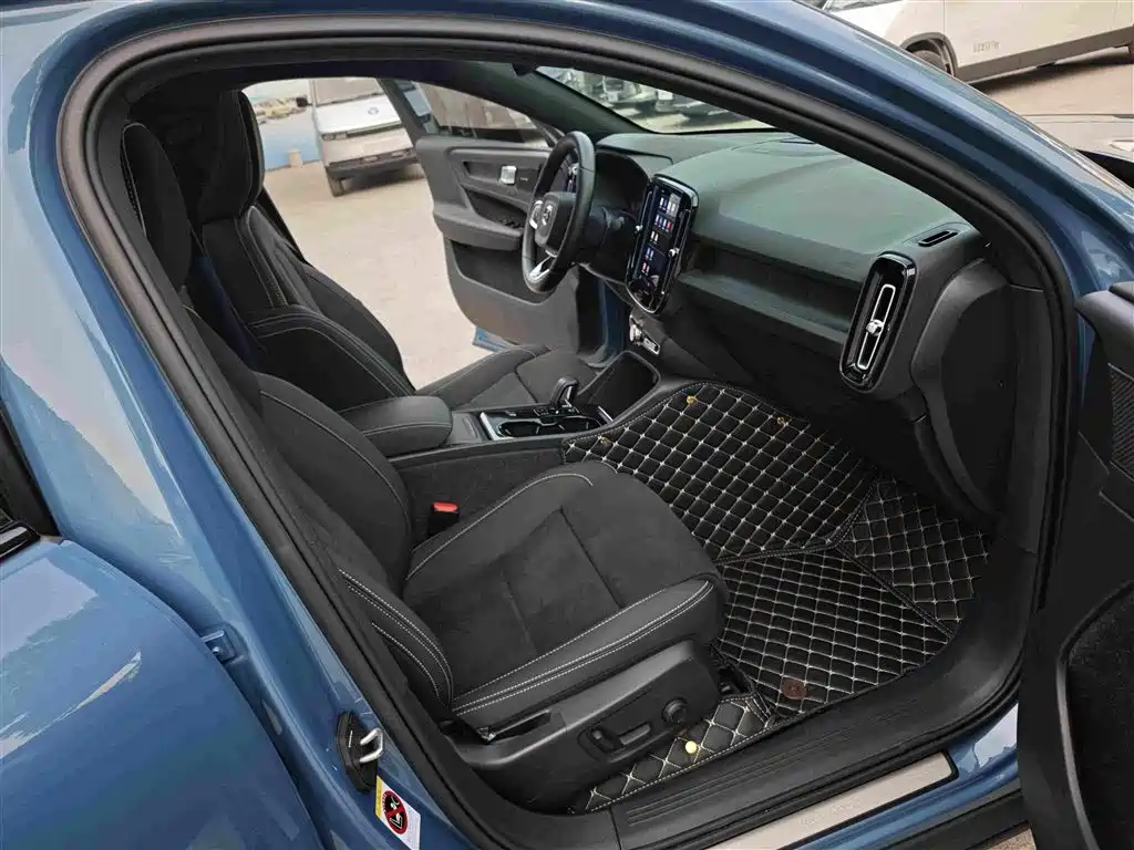 Volvo C40 — миниатюра 10