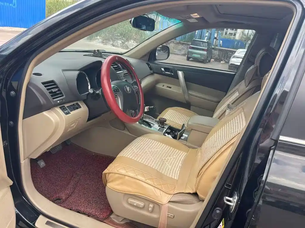 Toyota Highlander — миниатюра 9
