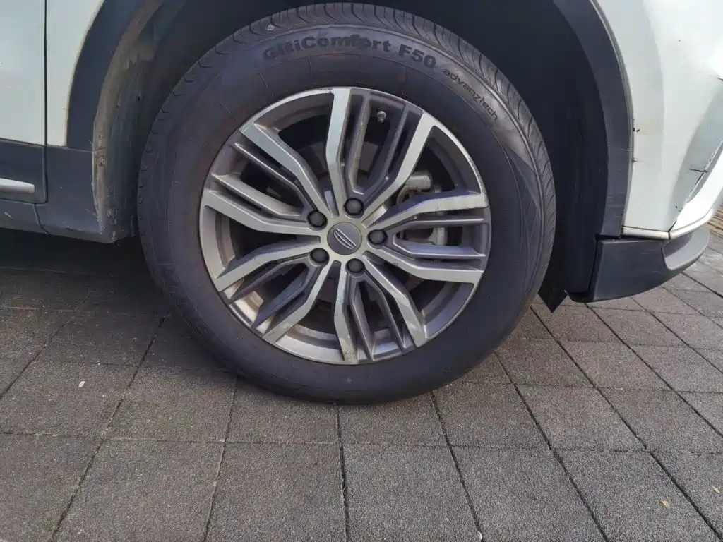 Geely Boyue — миниатюра 8