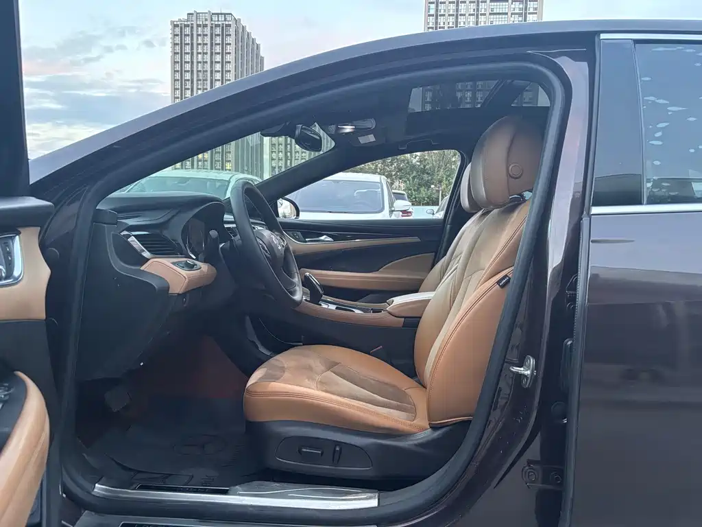 Buick LaCrosse — миниатюра 4