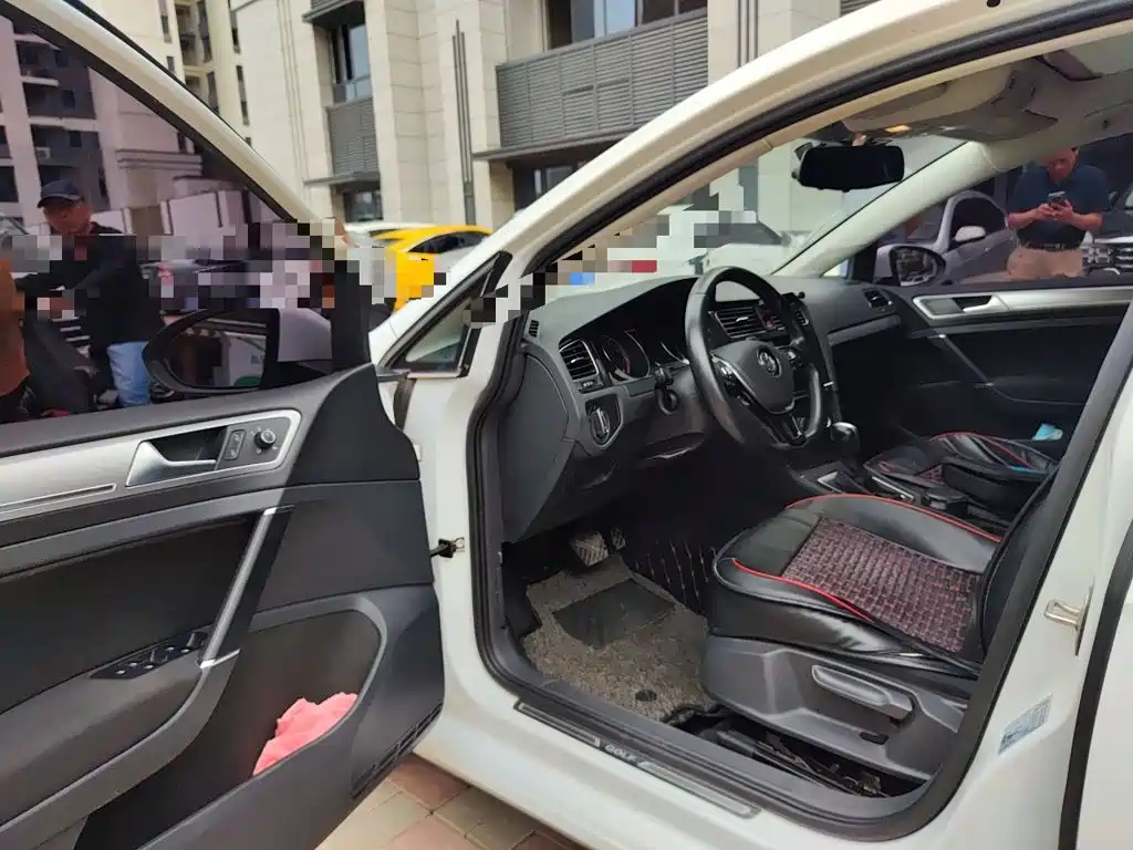 Volkswagen Golf — миниатюра 17
