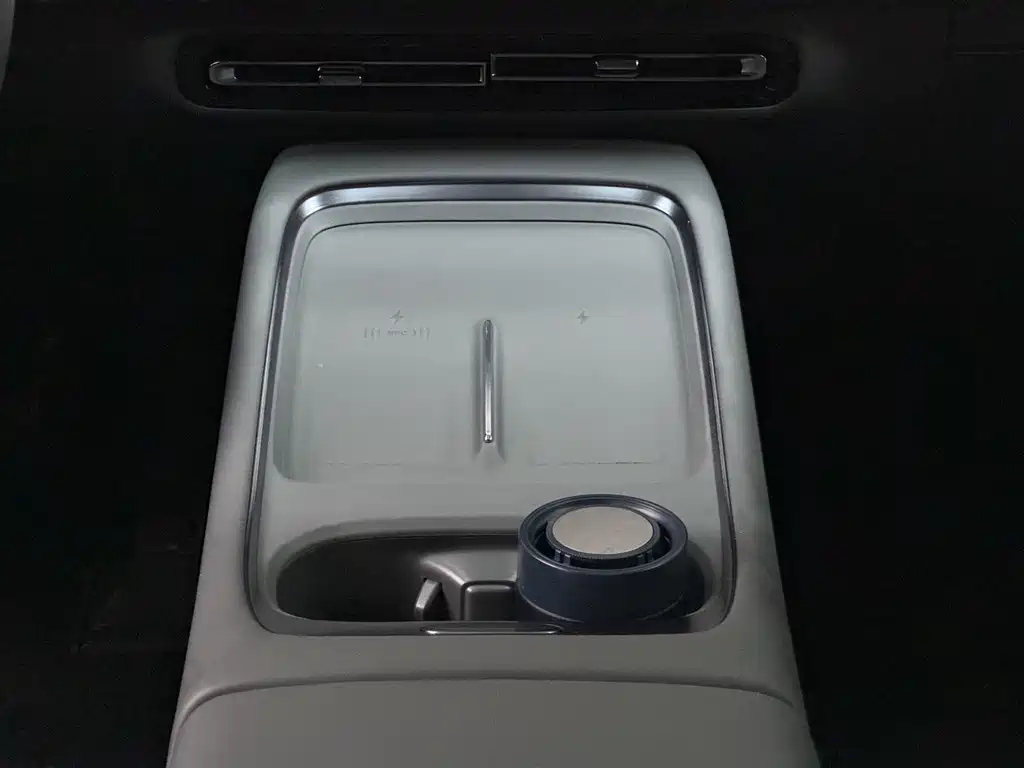 XPeng P7+ — миниатюра 12