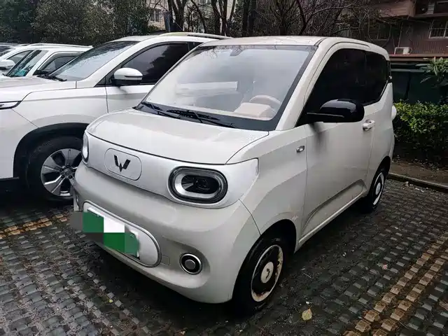 WULING HONGGUANG MINIEV 2024
