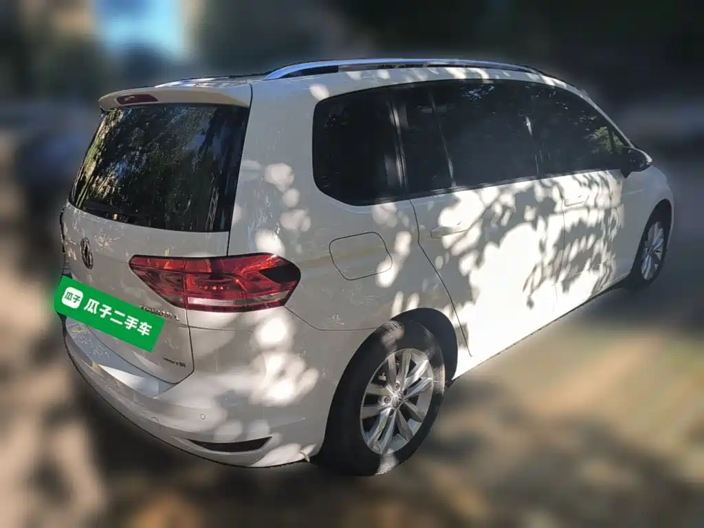 Volkswagen Touran — миниатюра 4
