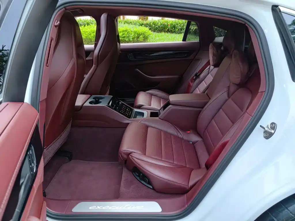 Porsche Panamera — миниатюра 8