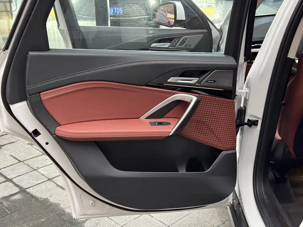 BMW X1 — миниатюра 14
