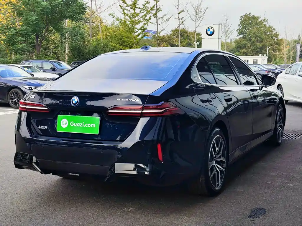 BMW i5 — миниатюра 7