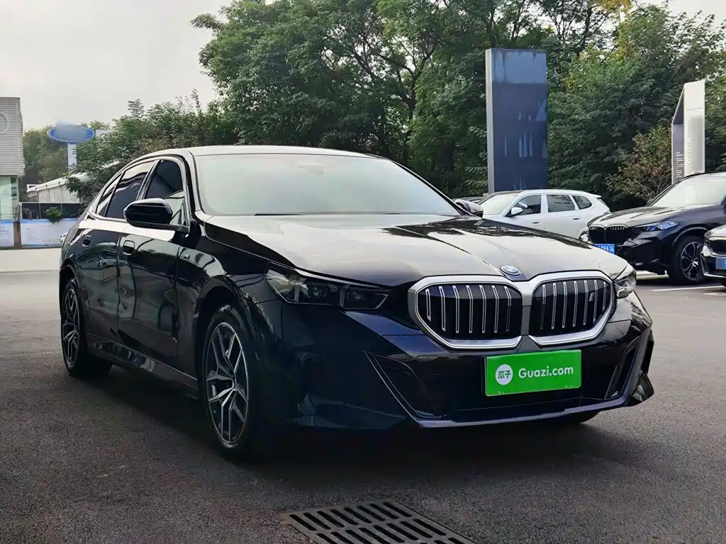 BMW i5 — миниатюра 4