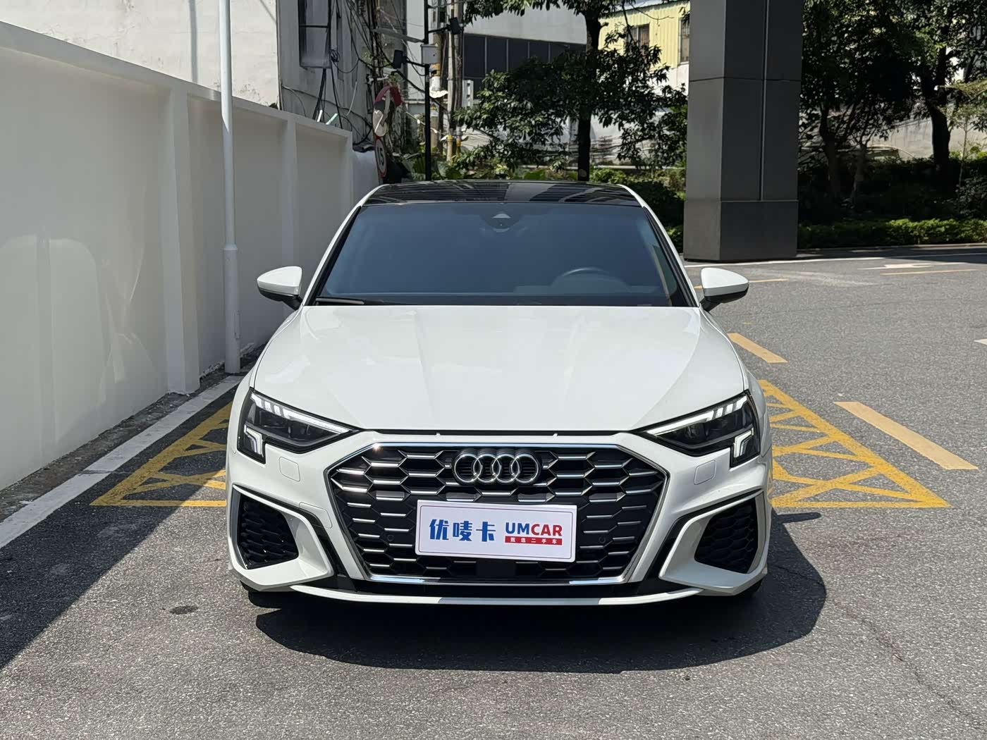 Audi A3 1.4 л 2024 г. Белый, пробег 22000 км