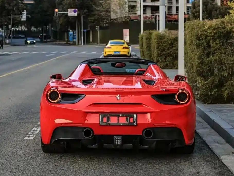 Ferrari 488 — миниатюра 3