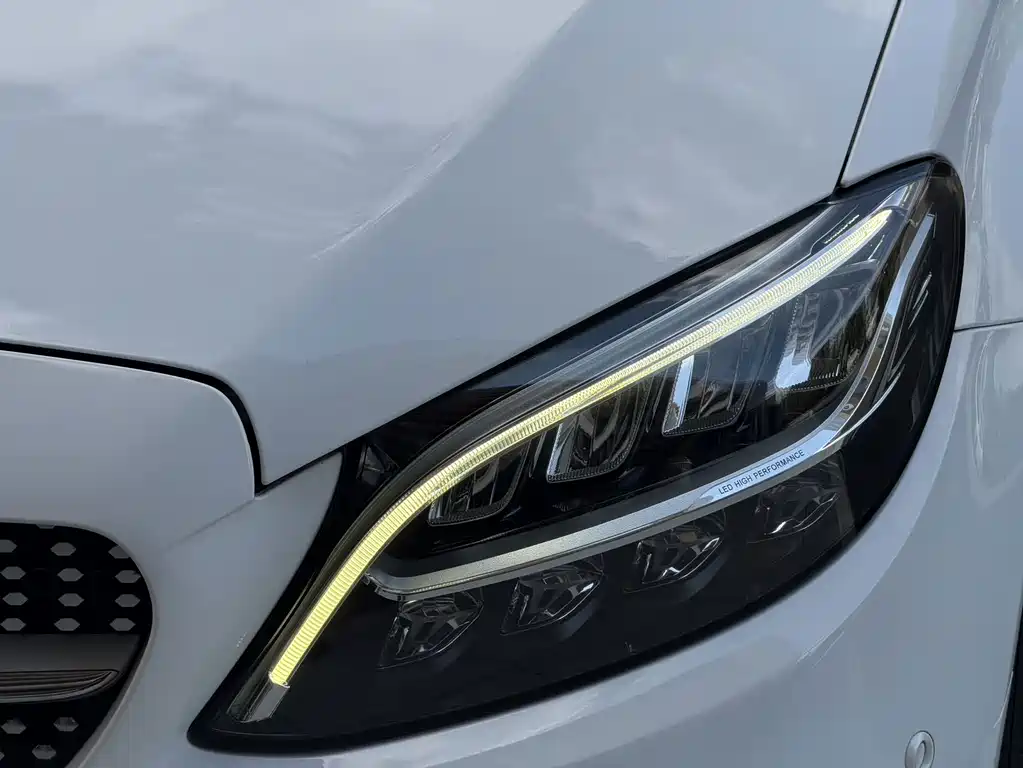 Mercedes-Benz C-Class (Import) — миниатюра 10