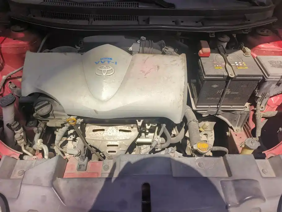 Toyota Yaris L — миниатюра 10