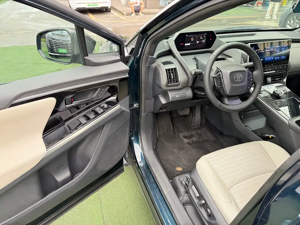 Toyota bZ4X 2022 PRO
