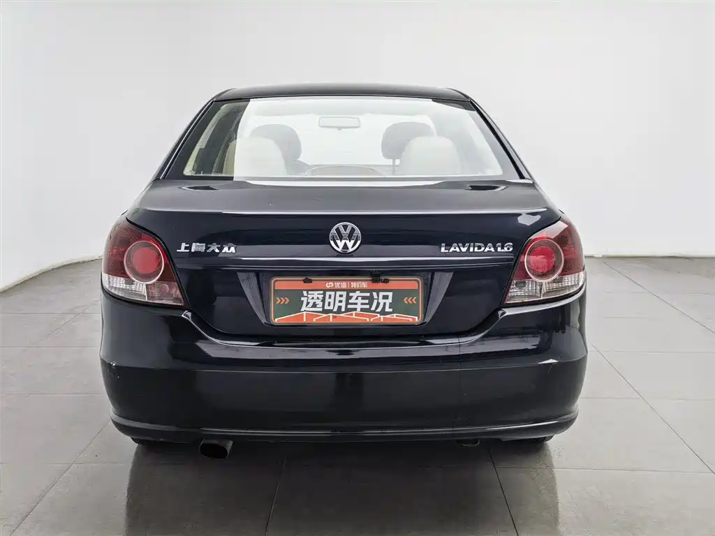 Volkswagen Lavida 2011 1.6L AT