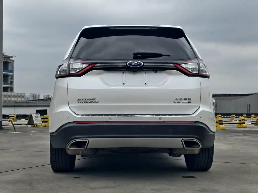 Ford Edge — миниатюра 7