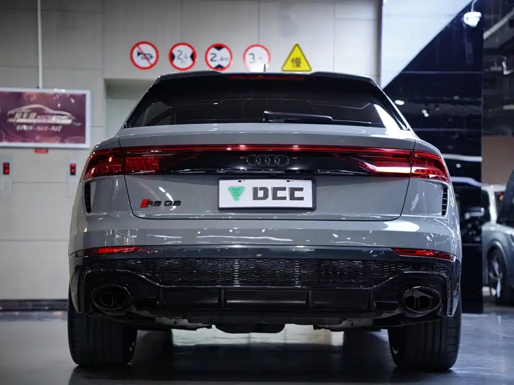 Audi RS Q8 — миниатюра 7